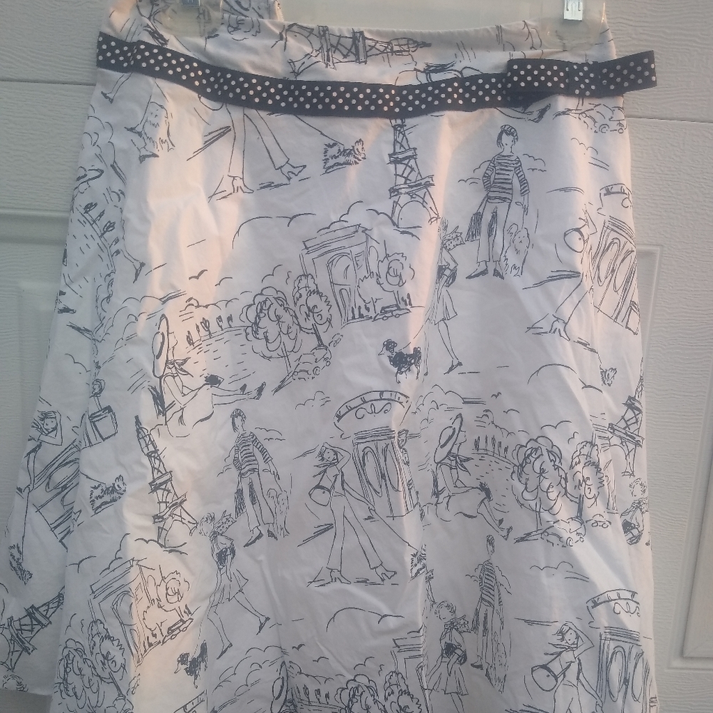Sirens Women's Black/White Skirt Lady/Dog Size 5
